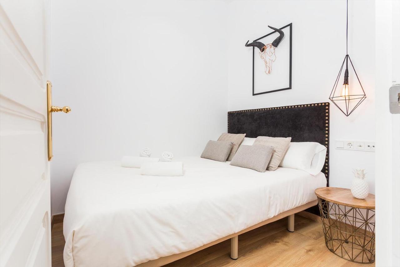 Appartamento Cozy Close To Passeig De Gracia Barcellona